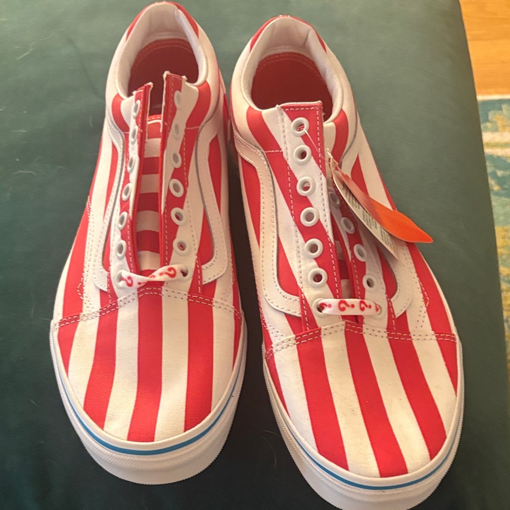 Rare Vans Red and White Striped Where’s Waldo Skate Sneakers